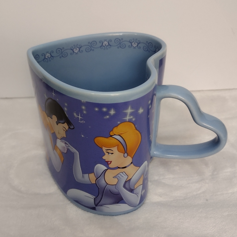 XL Disney Parks Cinderella Heart Coffee ☕ Mug A Dream is A wish Your Heart Makes